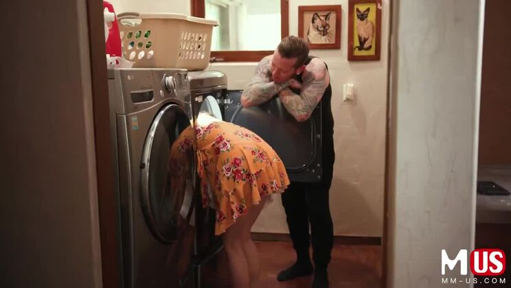 [ModelMediaUS] - Izzy Lush Gets Messy in Wet Laundry Scene - Izzy Lush