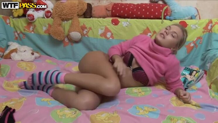 [PrivateSexTapes] - Blonde Russian amateur Kathleen Pitts rides Ben-Wa balls - Kathleen Pitts