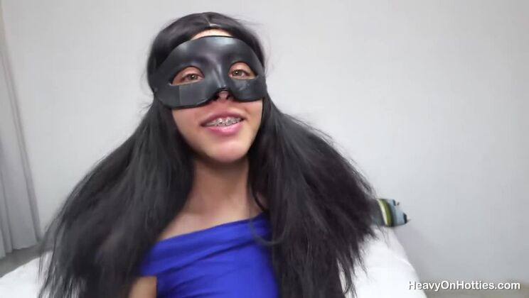 Big Ass Brunette Faces Shit Scene