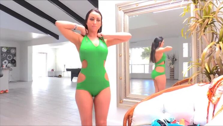 [FTVGirls] - Teenage Temptress Plays with Toys - Marisol