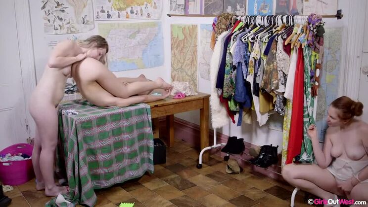 Garage Sale pt2: Fingering with Dusty & Mae