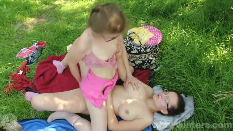 Maia Jada Lesbian Small Tits Big Tits Action
