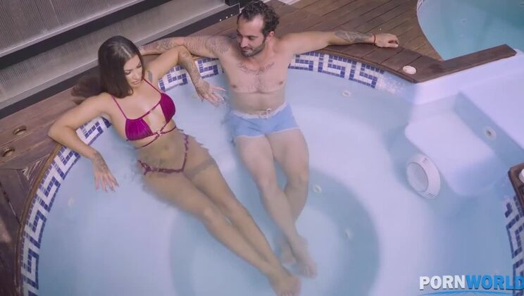 Spanish MILF Susy Gala Enjoys a Messy Facial by the Pool - Susy Gala