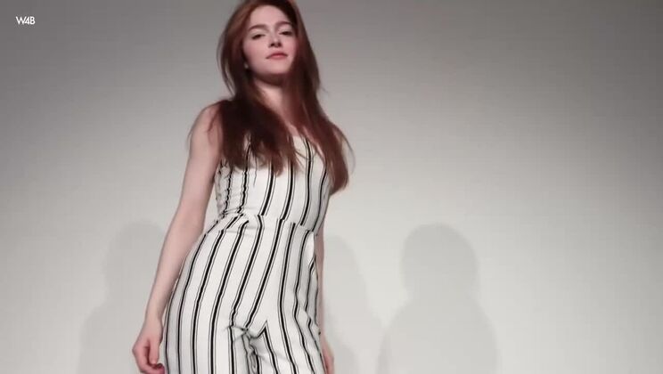 Jia Lissa's Sensual Solo Session