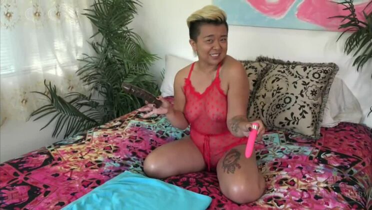 Lulu Sparkle Toy Play and Masturbation