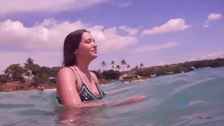 Brunette Gia Paige gets pierced pussy creampie