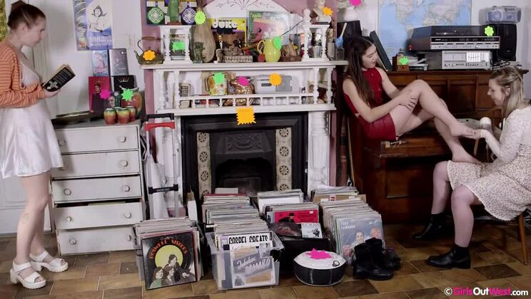 [GirlsOutWest] - Mae Dusty Lesbian Amateur Foot Fetish - Dusty - Mae