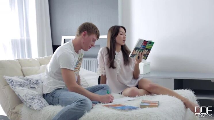 Ada's Brunette Beauty and Pussy Licking