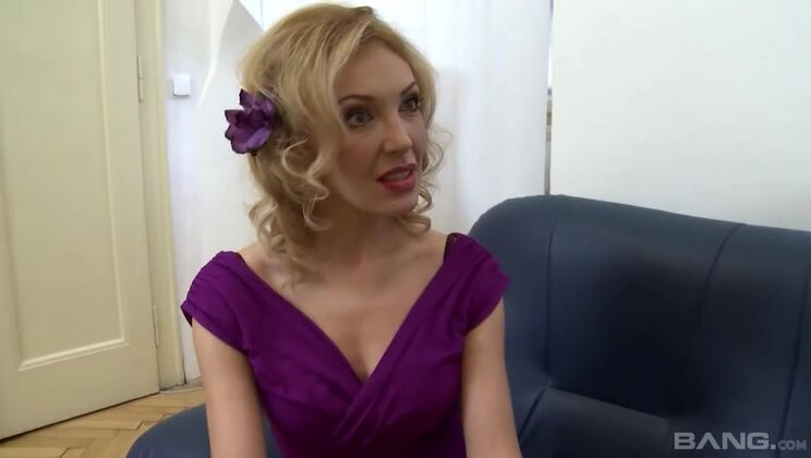 [BANG.com] - Gina Monelli in Stockings Gives a Cumshot Facial - Gina Monelli