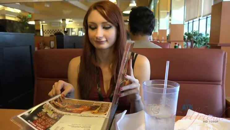 Violet Monroe Amateur GF Sucks & Fucks