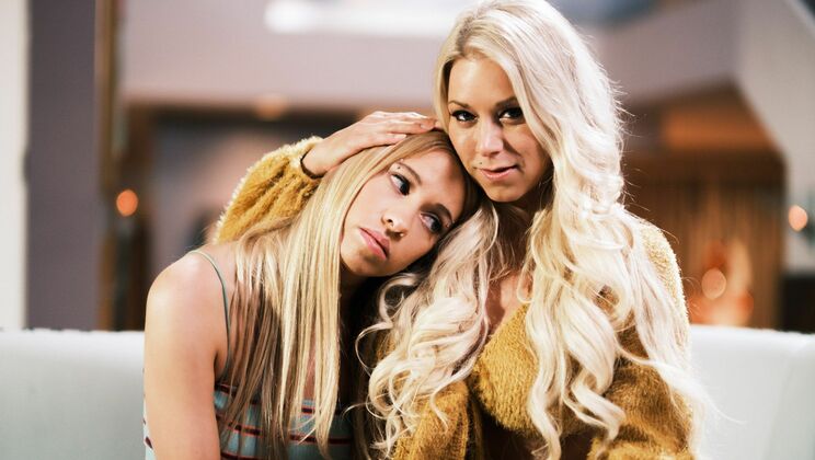 [Mommy'sGirl] - Stepfamily Lesbian Fantasies - Katie and Khloe - Katie Morgan - Khloe Kapri