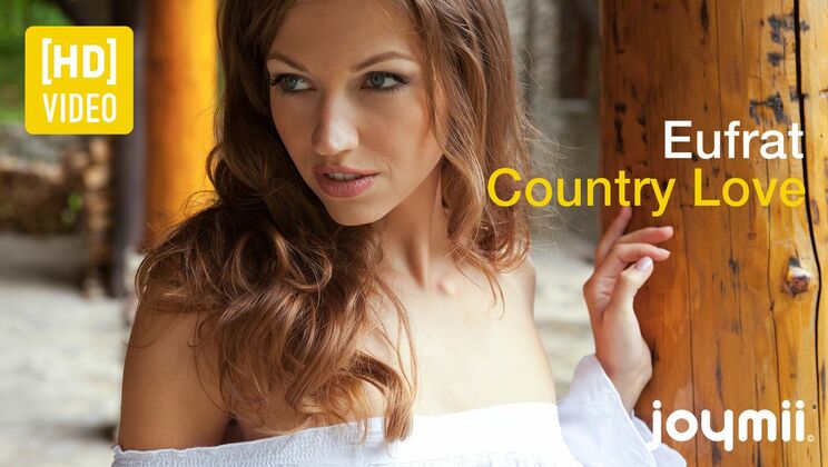 [Joymii] - Eufrat Mai’s Wild Shaved Pussy Playtime - Eufrat Mai