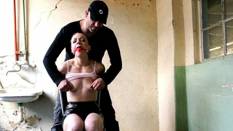 [Submissed] - Pierced brunette in bondage gets screwed - Lilit Sweet