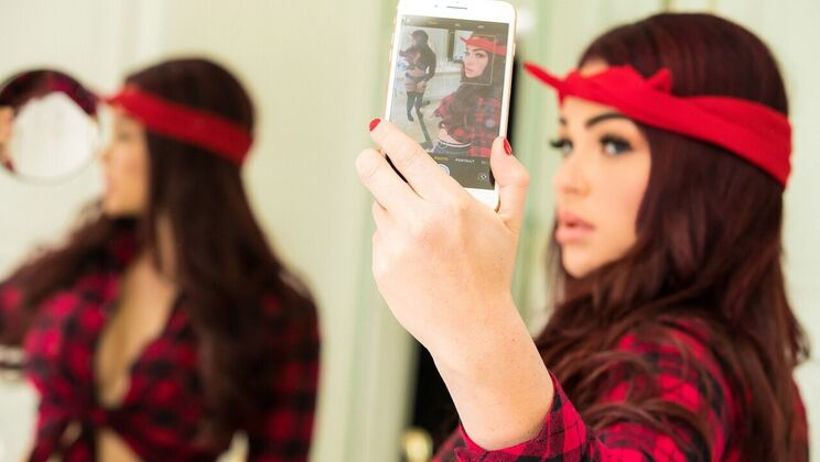 [Brazzers] - European Fuck: Big Cock, Big Tits - Skyla Novea - Keiran Lee