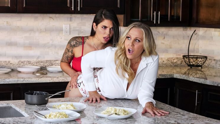 [Brazzers] - I Crave Her Body - Gina Valentina - Julia Ann