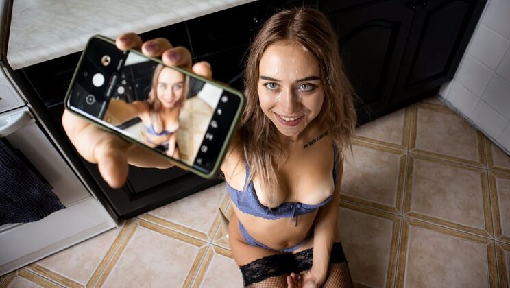 [RKPrime] - Fishnet and Stockings Frenzy - Molly Kelt