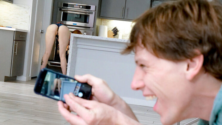[GingerPatch] - Rion King and Ginger Mom Creepshots - Rion King - Lauren Phillips