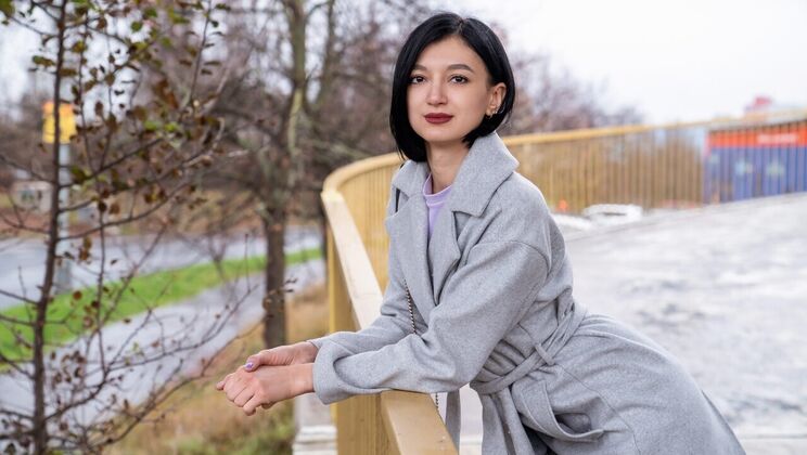 [PublicAgent] - Missionary Sex with a Russian Amateur - Martin Gun - Madison Quinn