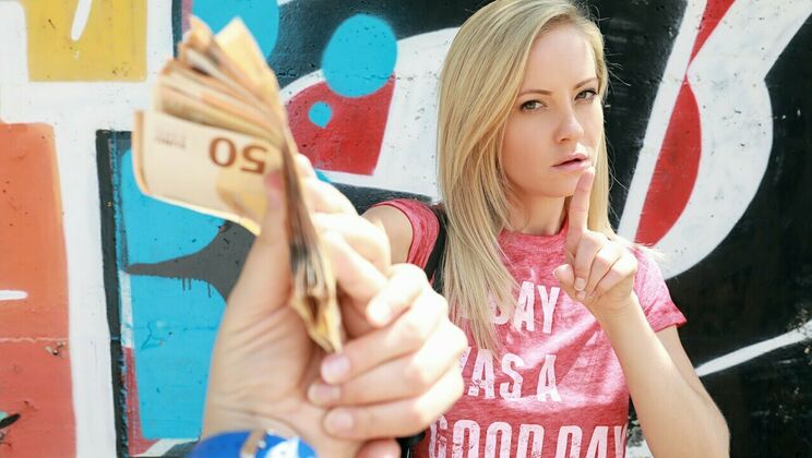 [PublicPickups] - Reverse Cowgirl with Athletic Blonde Babe - Sicilia - Tristan Seagal