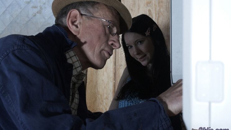 [Oldje] - Young and Old Fixing Fun - Kattie Gold - Scott