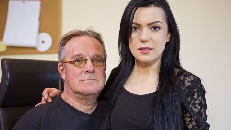 [Oldje] - Teen Secretary Fucked by Older Man - Harry - Luize Saint