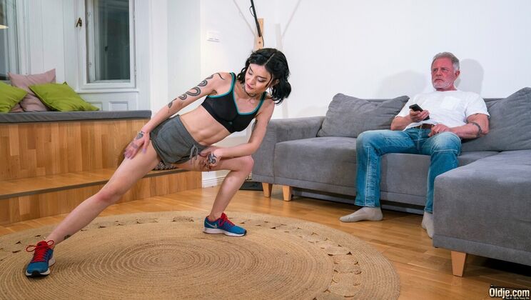 [Oldje] - Close Up Cumshot on Tattooed Tits