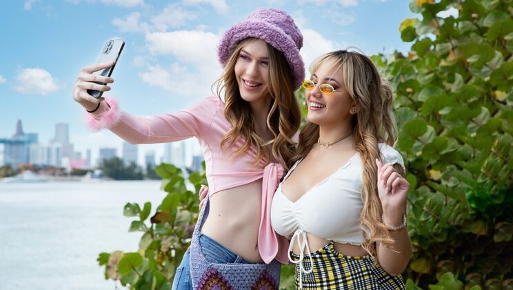 [TransAngels] - Doggystyle Delight with Big Ass Nika - Crystal Thayer - Nika Venom