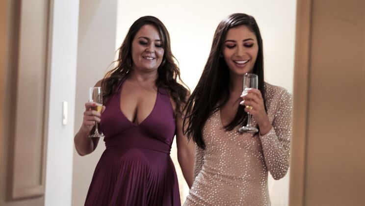 Brunette Bombshells: Gianna Dior and Elexis Monroe Lesbian Fun