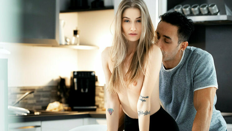 [SexArt] - Nipples and Pussy in Close-up - Tiffany Tatum - Mugur