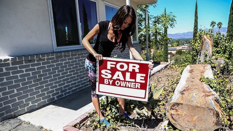 Asian Latina Mila Castro's Blowjob