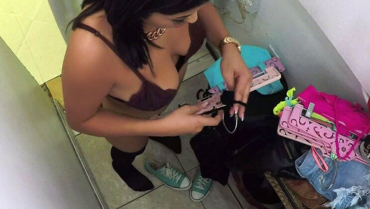 [PervsOnPatrol] - Mia's Steamy Deal With Sean - Sean Lawless - Mia Martinez