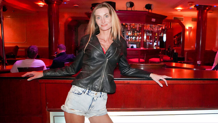 [MYLFXSeries] - Pale and Shy Blonde Fucks for First Time - Mia - Eveline Magic - Mia L - Hans - Azoe - Darren