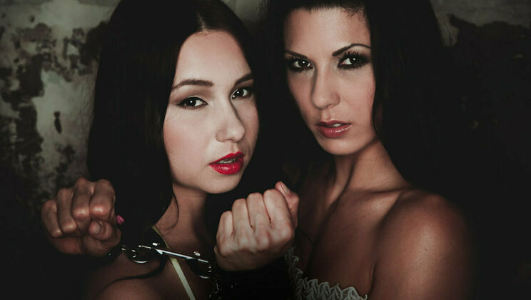 [SexArt] - Blindfolded and Bonded: Taylor Sands - Taylor Sands - Alexa Tomas