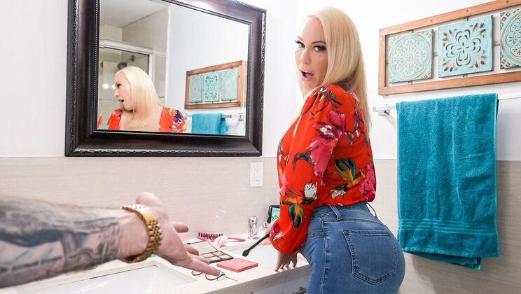 [MyPervyFamily] - Nasty Stepfamily Quickie in Lingerie