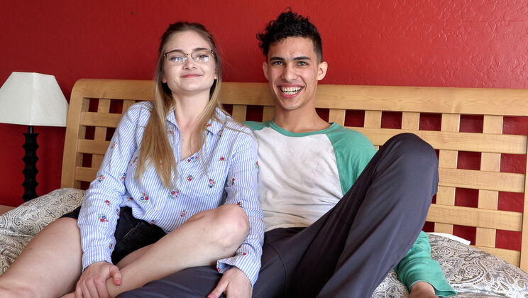 [HotGuysFuck] - Marc Wallace Chats with Savannah Camon Before Doggystyle - Savannah Camon - Marc Wallace