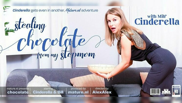 [Mature.nl] - Sexy Step Mom Seduces Young Stepson on the Couch - Cinderella - Pimpa'l Bill