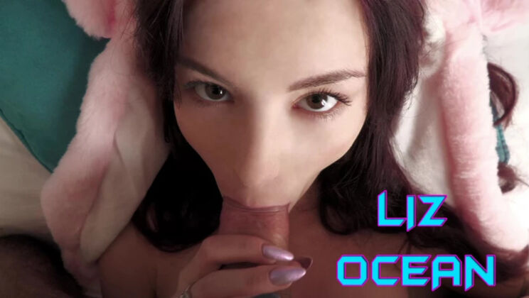 [WakeupnFuck] - Beautiful Liz Ocean's Young and Wild Encounter - Liz Ocean