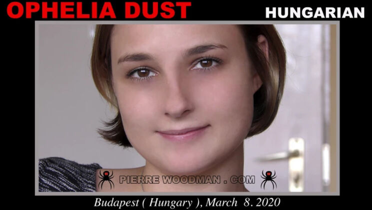 Ophelia Dust's Hairy Pussy Revealed