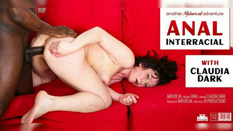 Anal MILF Claudia Dark Wants Black Dildo