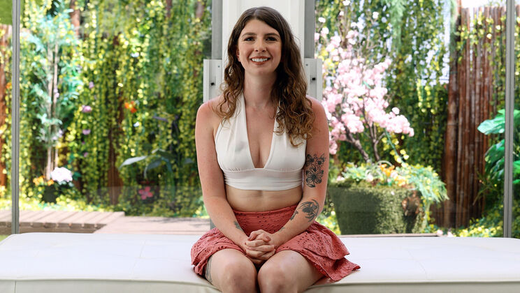 [NetVideoGirls] - Destiny Takes the Stage for a Deepthroat - Destiny