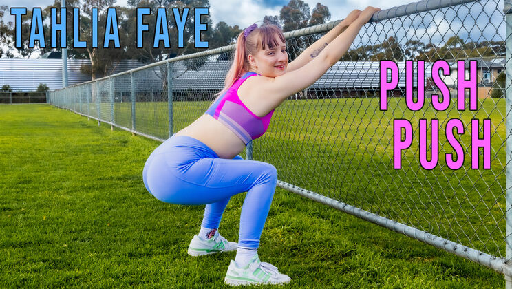 Tahlia Faye Outdoor Solo Masturbation