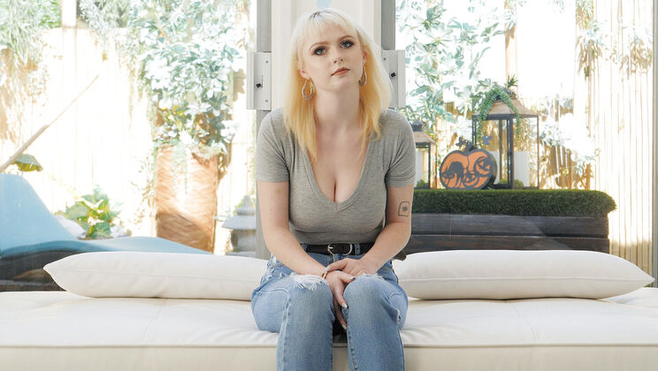 [CastingCouchHD] - Carrie's Standing Doggystyle Fuck - Carrie