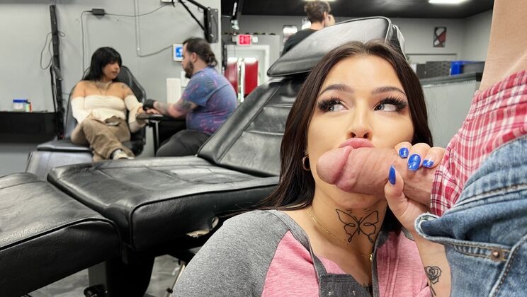 [MOFOS] - Blowjob Bonanza at The Parlor - Tyler Steel - Diamond Franco