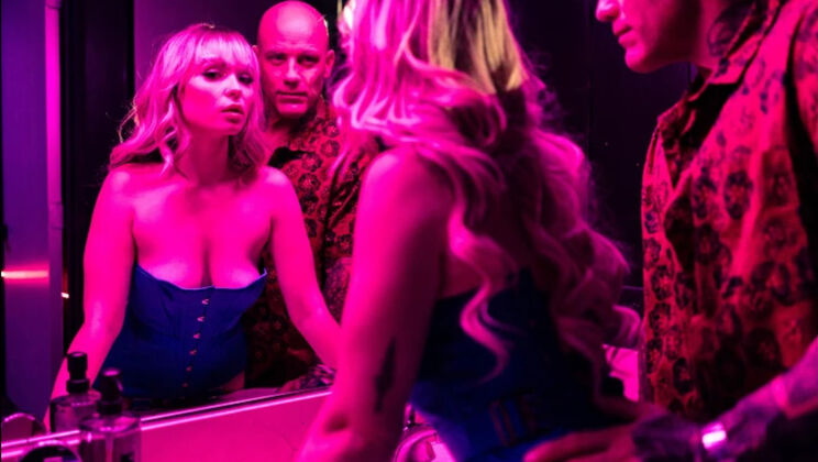 [DorcelClub] - Derrick Pierce Pounds Hairy Big Tits Babe Hard - Derrick Pierce - Ricky Mancini - Lilly Bell