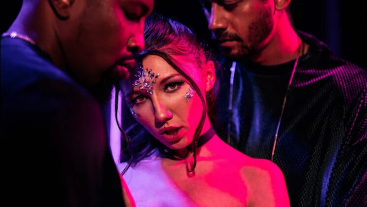 [MyFamilyPies] - Hairy Threesome Madness - Maya Woulfe Fucked Hard - Isiah Maxwell - Alex Jones - Maya Woulfe - Scarlet Skies