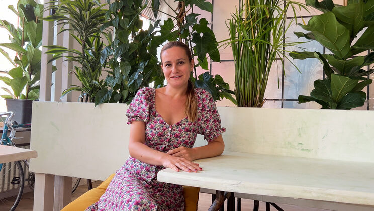 Domino Takes on Serafina: A Wild Adventure