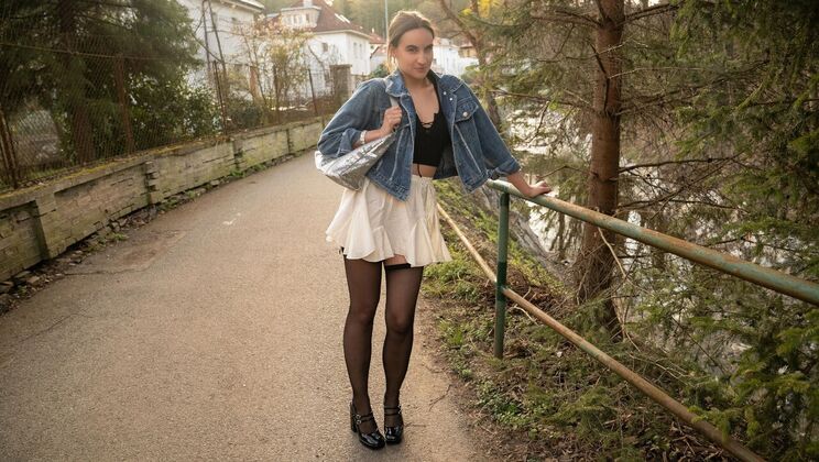 [PublicAgent] - Brunette Babe Loves Big Cock - Doggystyle - Martin Gun - Gigi Max