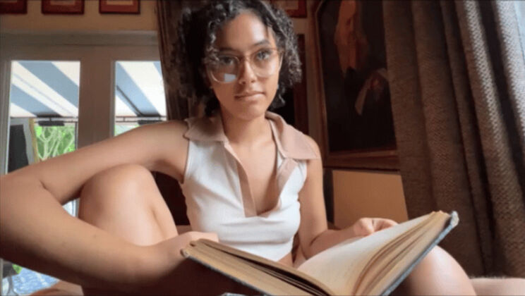 [FamilyTherapy] - Dani Diaz - The Cool Brunette with a Cumshot Surprise - Dani Diaz