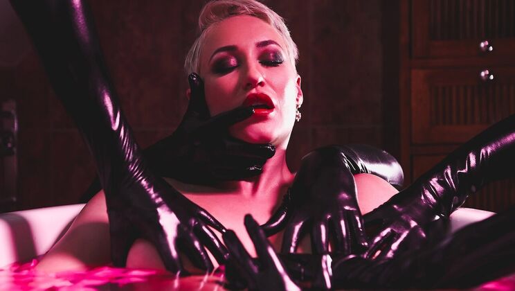 [DigitalPlayground] - Hardcore Lesbian Scene: Fisting, Scissoring, and Feet Fetish with Big Ass - Bonnie Rotten - Ryan Keely