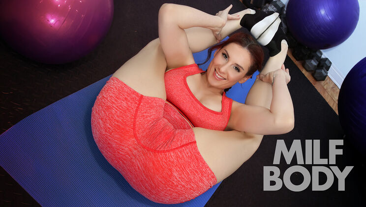 Pantyless Kelly Takes Deepthroat In Workout Gear